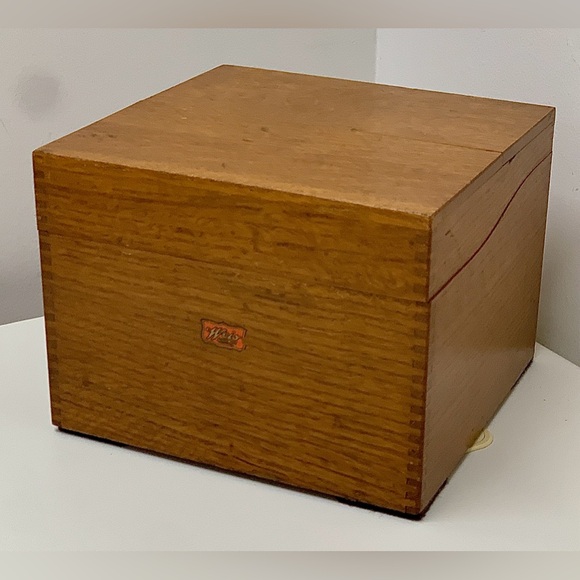 Early 20th Century Antique Weis Hinge Lidded Dovetail Jointed Oak File Box - Picture 3 of 16